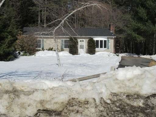 70 Oaklawn Ave, Orange, MA 01364 - photo 1