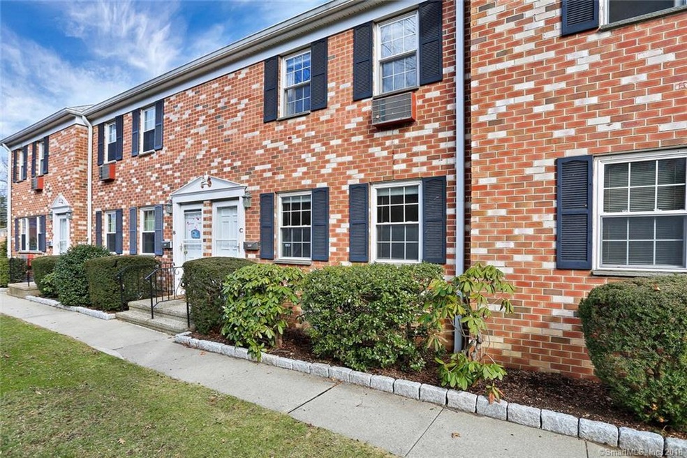 27 Maple Tree Ave unit C, Stamford, CT 06906 - photo 1
