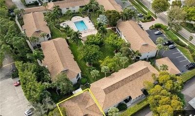 3200 Binnacle Dr unit 11, Naples, FL 34103 - photo 1