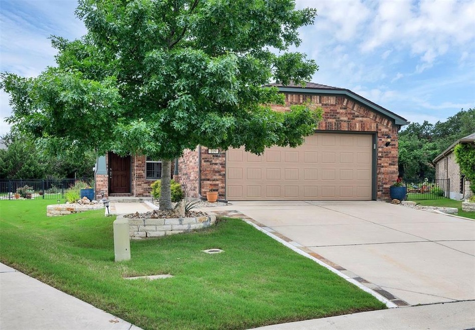 Welcome to 109 Mud Creek Cove!