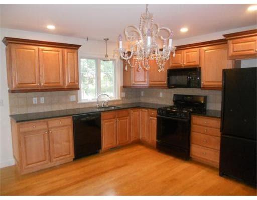 15 Bacon St unit 4, Waltham, MA 02451 - photo 1