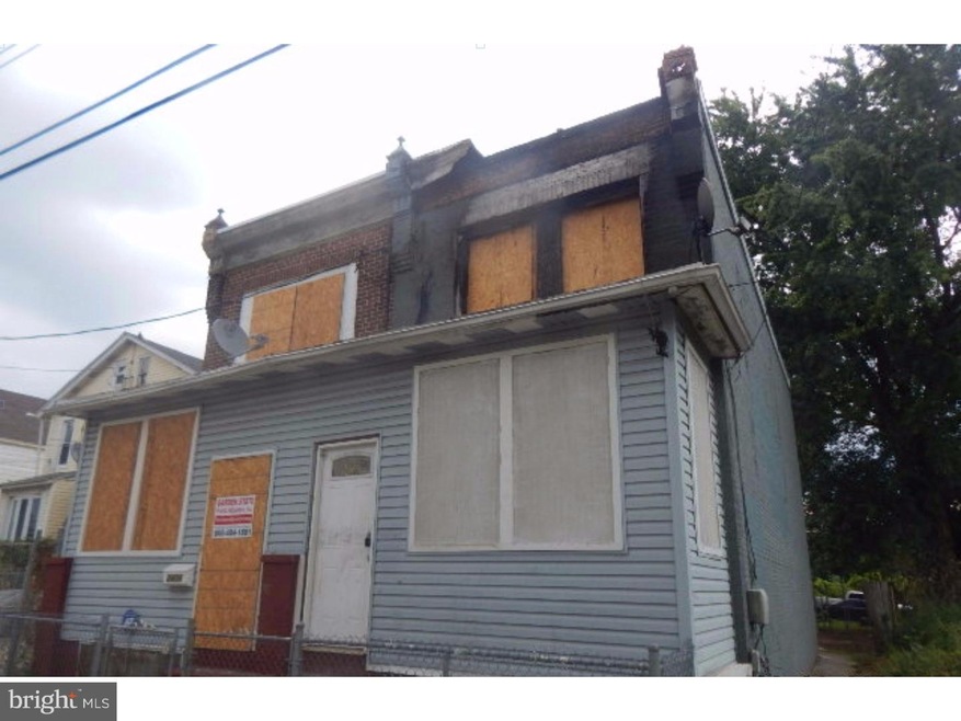 2406 Howell St, Camden, NJ 08105 - photo 1