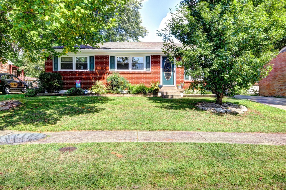 6511 Firethorn Way, Louisville, KY 40229 - photo 1