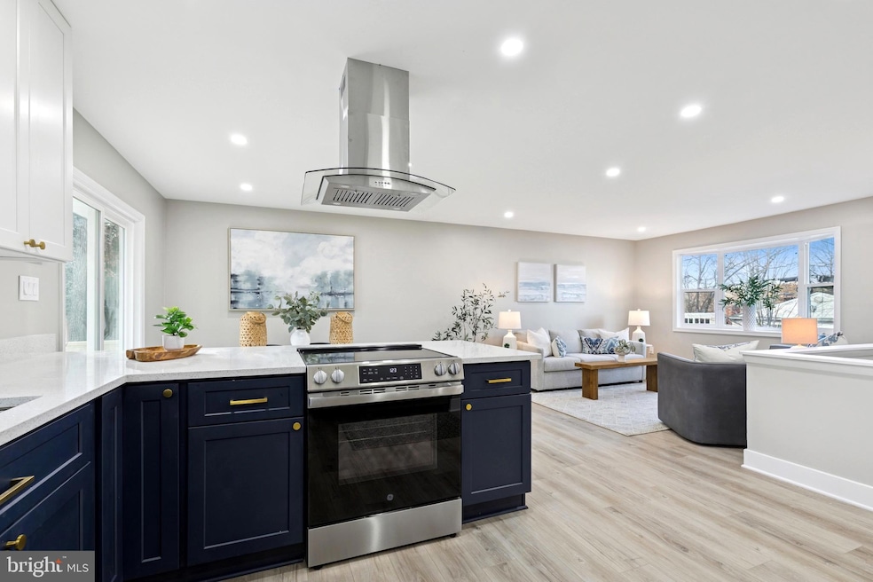 786 Rolling View Dr, Annapolis, MD 21409 - photo 1