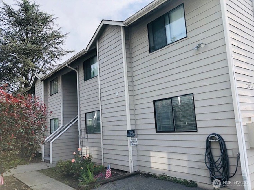 2515 Melvin Ave unit C, Everett, WA 98203 - photo 1