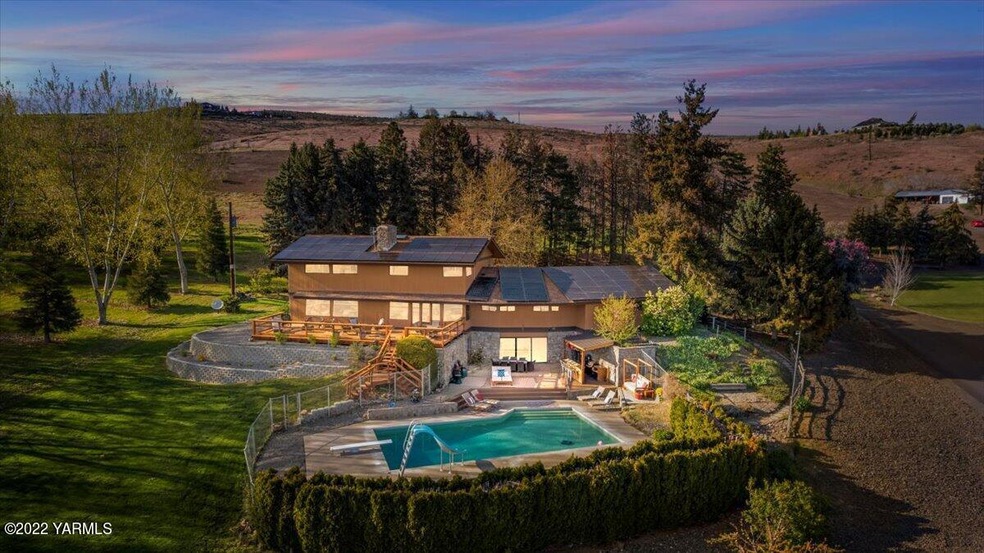 Sold $725,000