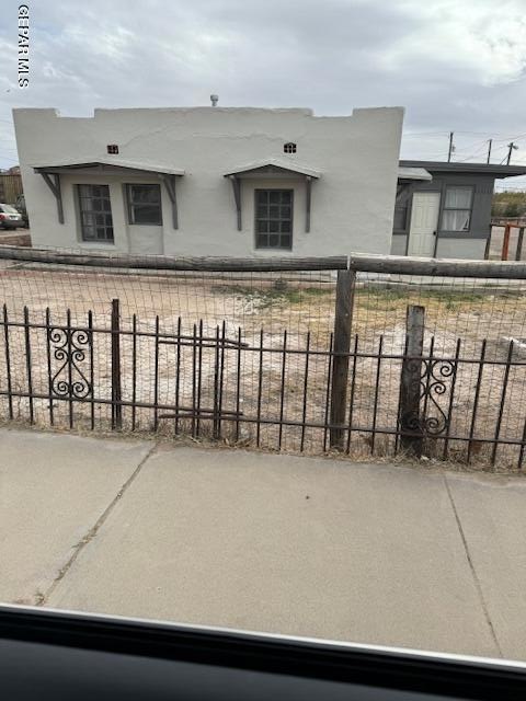 660 Mauer Rd, El Paso, TX 79915 - photo 1