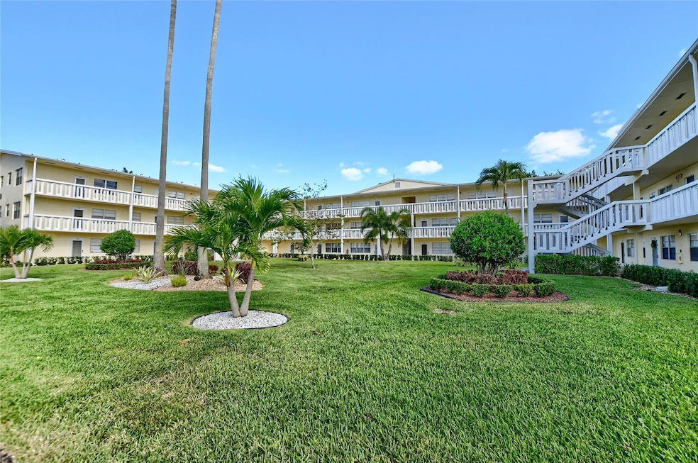 134 Dorset Dr unit D, Boca Raton, FL 33434 - photo 1