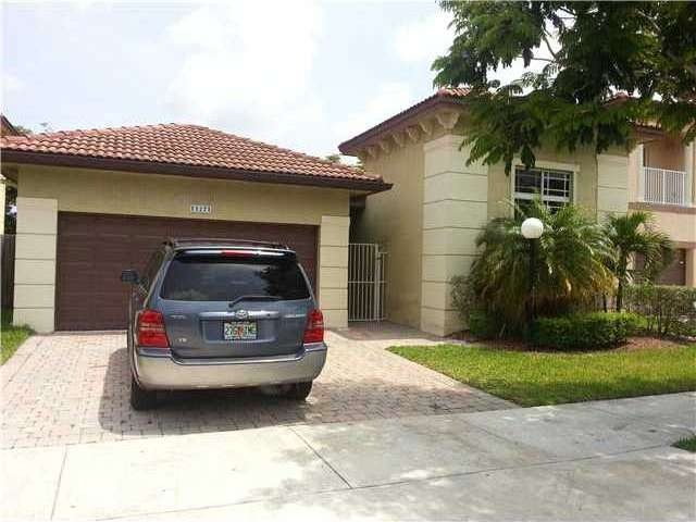 11271 SW 229th Terrace, Miami, FL 33170 - photo 1