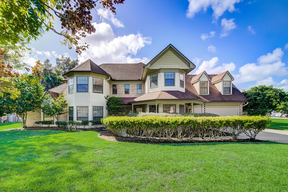 03-Lake Vista Way-003