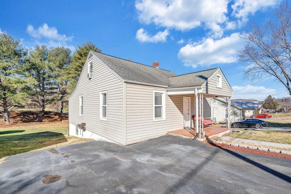 3647 Ventnor Rd