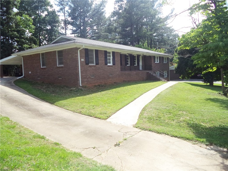 981 Flamingo Dr, Austell, GA 30168 - photo 1