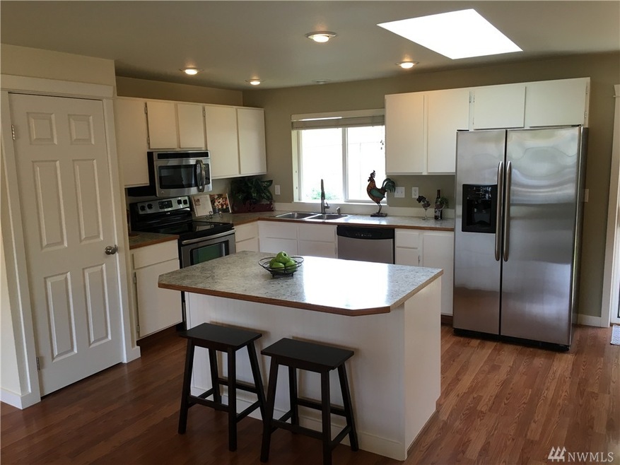 26 113th Place SE, Everett, WA 98208 - photo 1