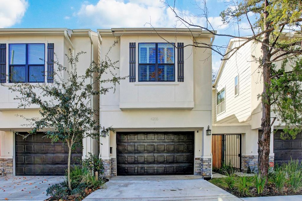 4205 Koehler St, Houston, TX 77007 - photo 1