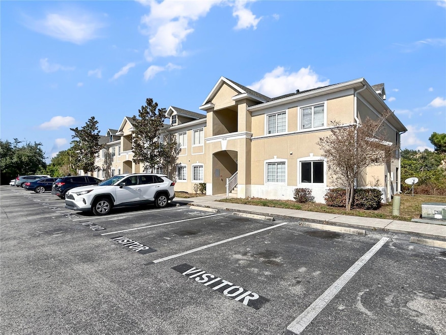 9510 Newdale Way unit 102, Riverview, FL 33578 - photo 1