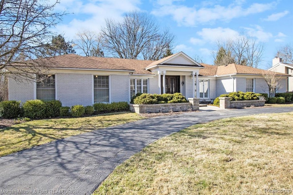 All brick elevation w/circular drive