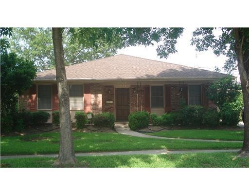 Photo. Awesome one story, Metairie  brick home in