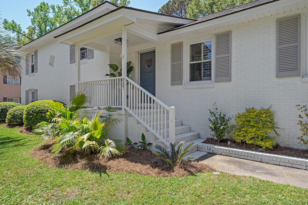 Sold $1,100,000 • Co-Listing Agent