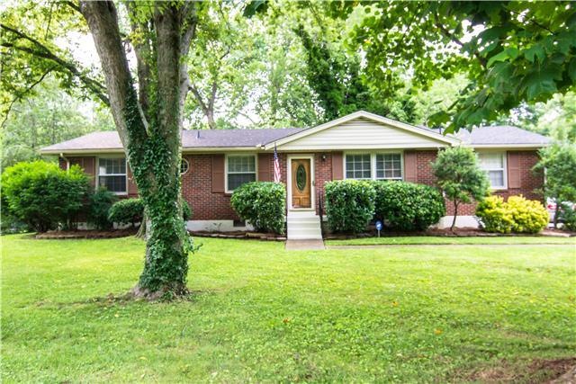 Lovely ranch-style home in Crieve Hall/Caldwell Ha