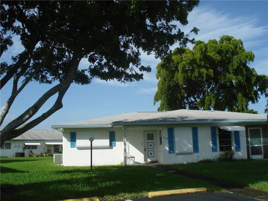 CORNER DUPLEX