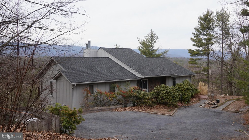 203 Hillside Ct, Basye, VA 22810 - photo 1