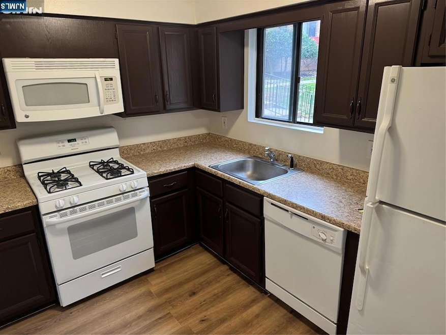 106 Bellgrove Dr unit 5A, Mahwah, NJ 07430 - photo 1