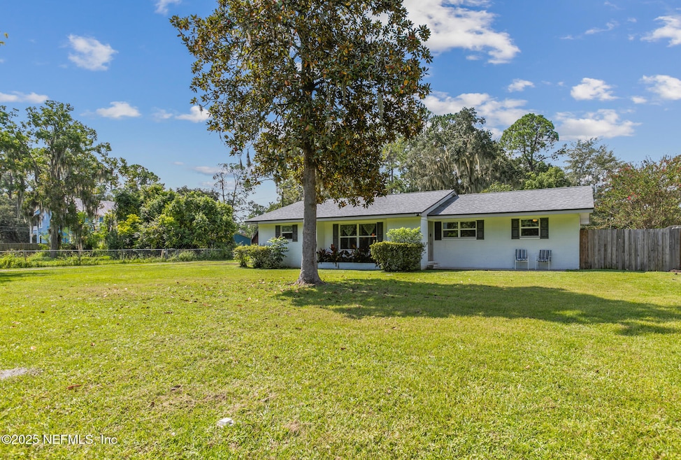 For Sale $325,000 • Co-Listing Agent