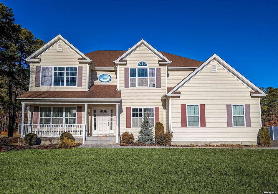 34 Bloomington St, Medford, NY 11763 - photo 1