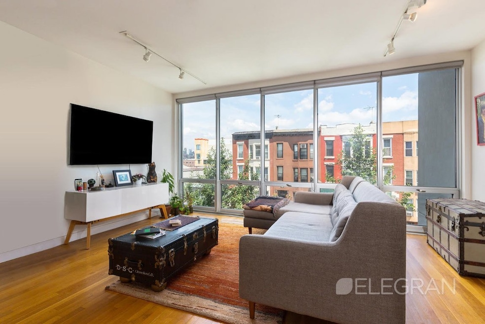 Sold $982,000 • Co-Listing Agent