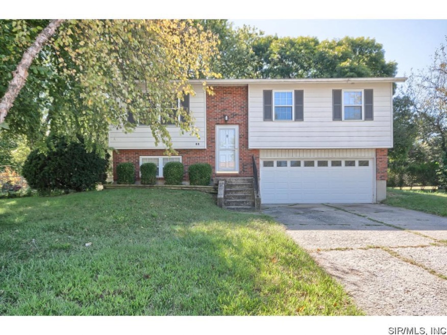 32 Wexford Green, Maryville, IL 62062 - photo 1