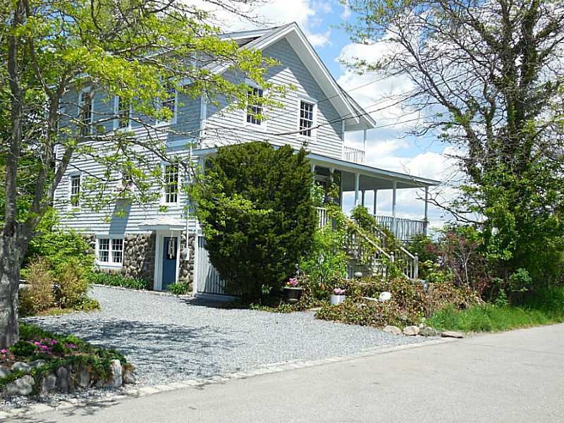 92 Orchard Ave, Barrington, RI 02806 - photo 1