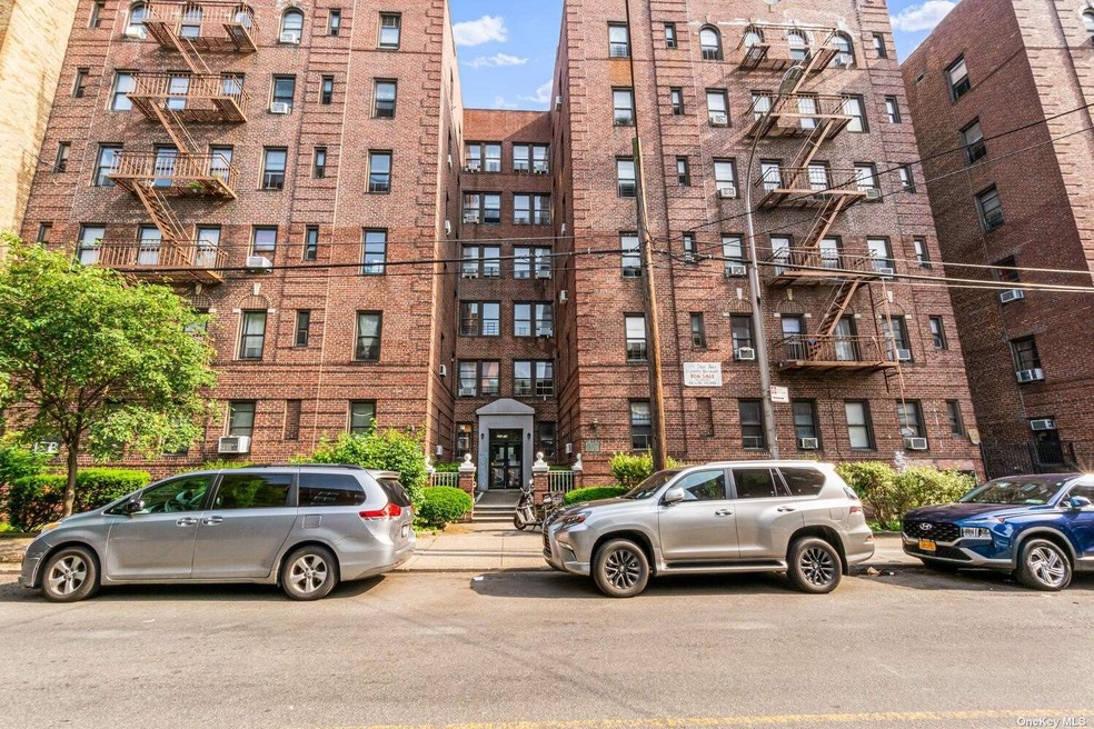 144-16 35th Ave unit 2B, Flushing, NY 11354 - photo 1