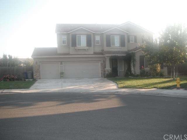 Great curb appeal.  Situated on a cul de sac.