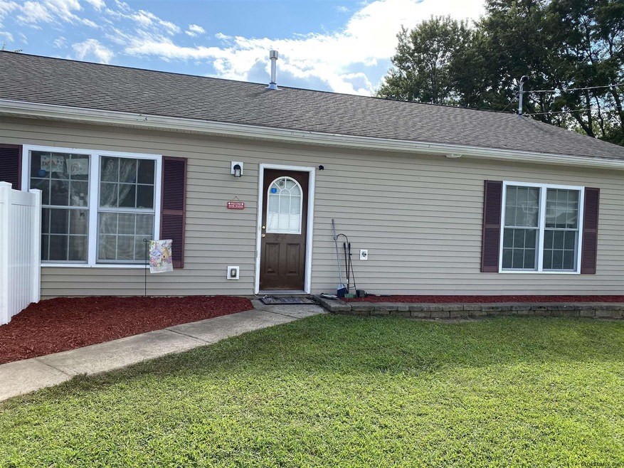 37 New York Ave, Rensselaer, NY 12144 - photo 1