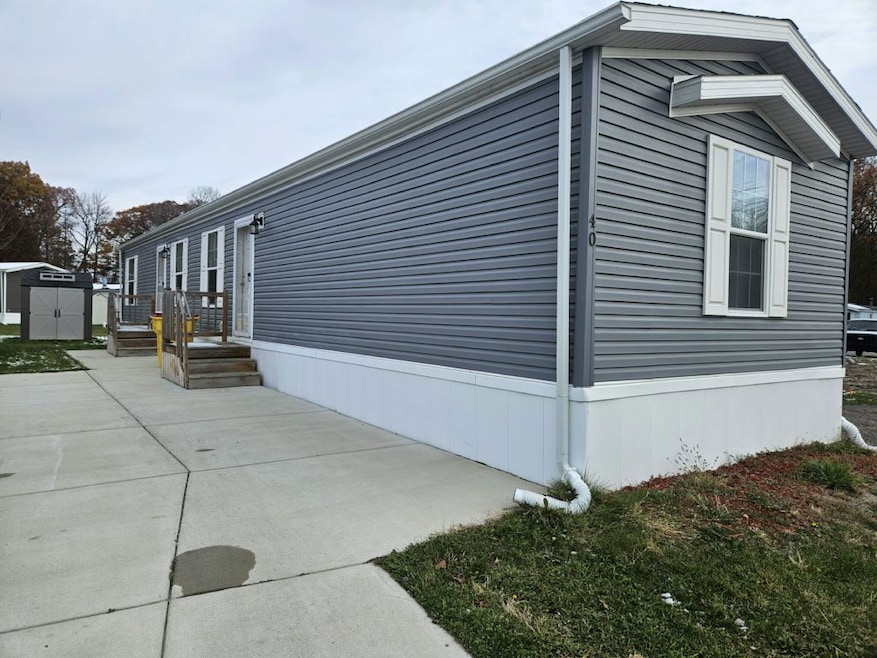 16031 Beech Daly Rd unit 40, Taylor, MI 48180 - photo 1