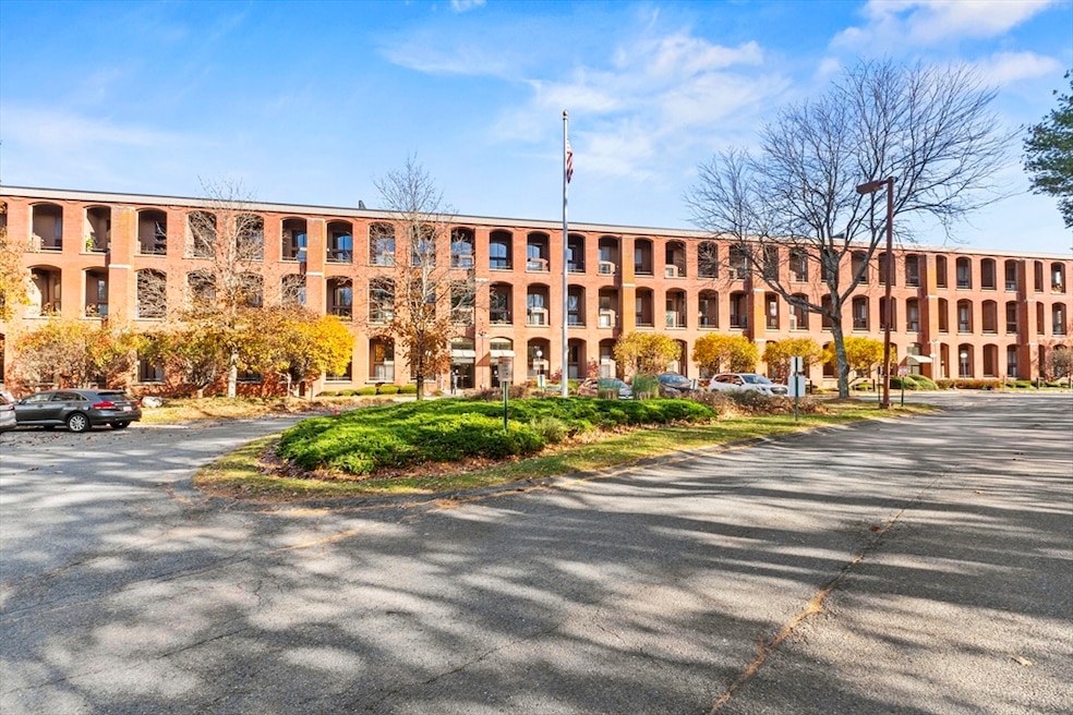 96 Old Colony Ave unit 202, East Taunton, MA 02718 - photo 1