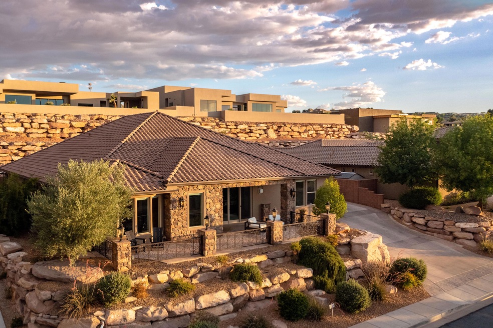 Single Story with Full Casita!