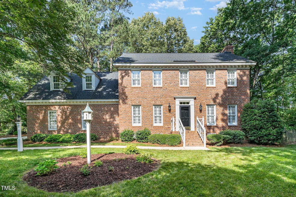 Gumleaf-front-MLS