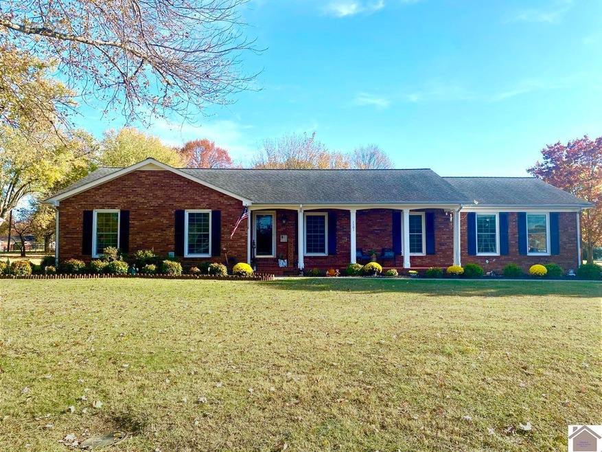 1101 Fairlane Dr, Murray, KY 42071 MLS 124438