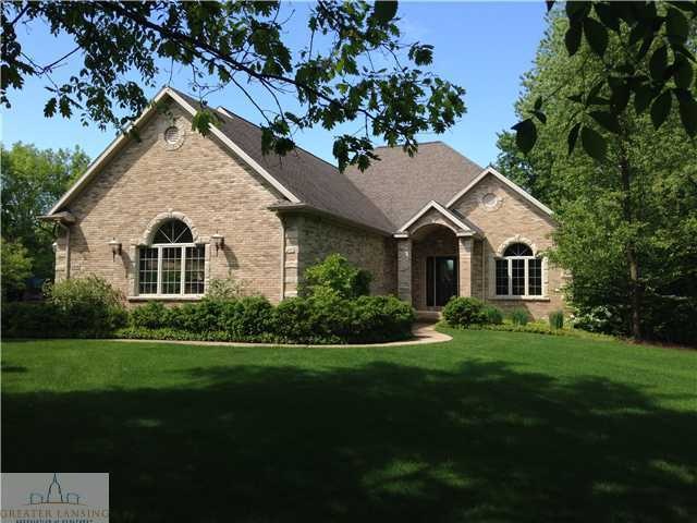 3916 River Cove Dr, Lansing, MI 48917 - photo 1