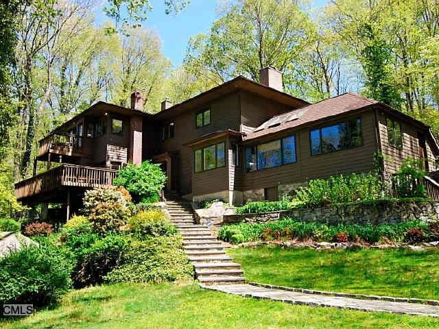 736 Den Rd, Stamford, CT 06903 - photo 1