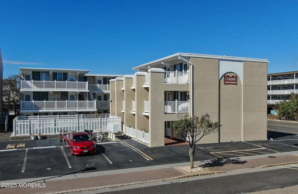 For Sale $330,000 • Co-Listing Agent