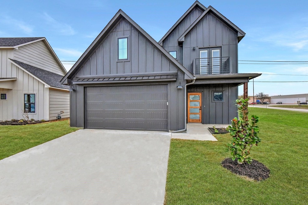 4901 Sweetbay Rd, Sherman, TX 75092 - photo 1