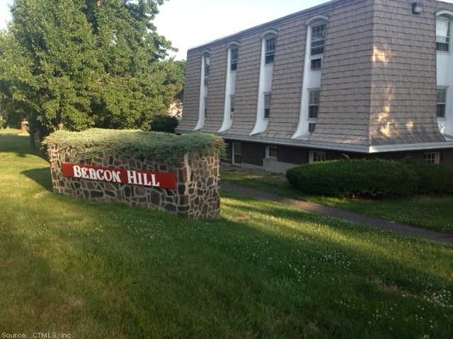 1206 Middle Turnpike W unit B2, Manchester, CT 06040 - photo 1