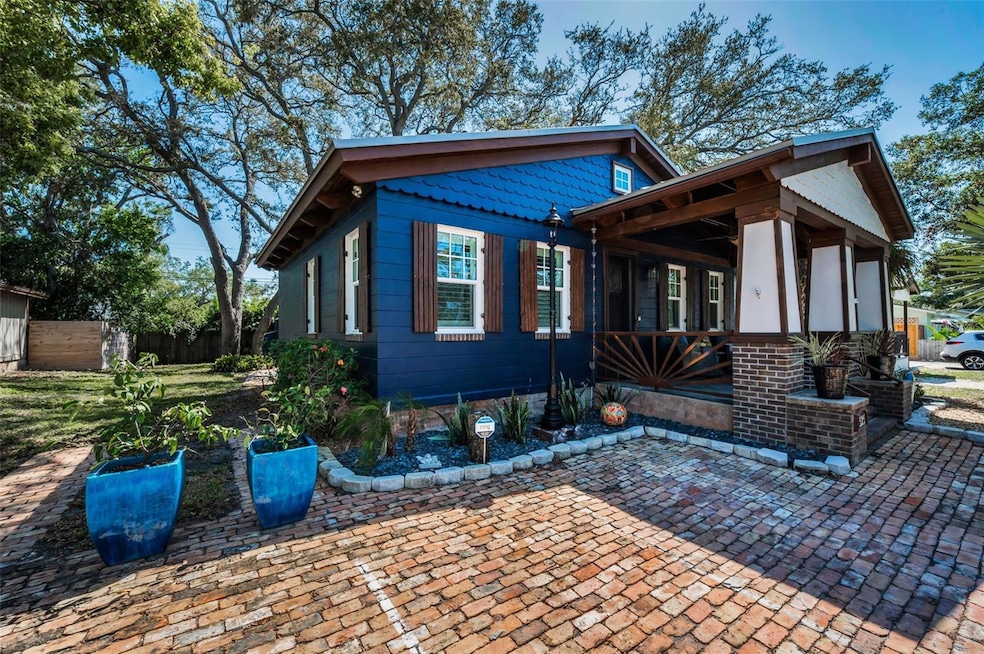 525 Lexington St, Dunedin, FL 34698 - photo 1