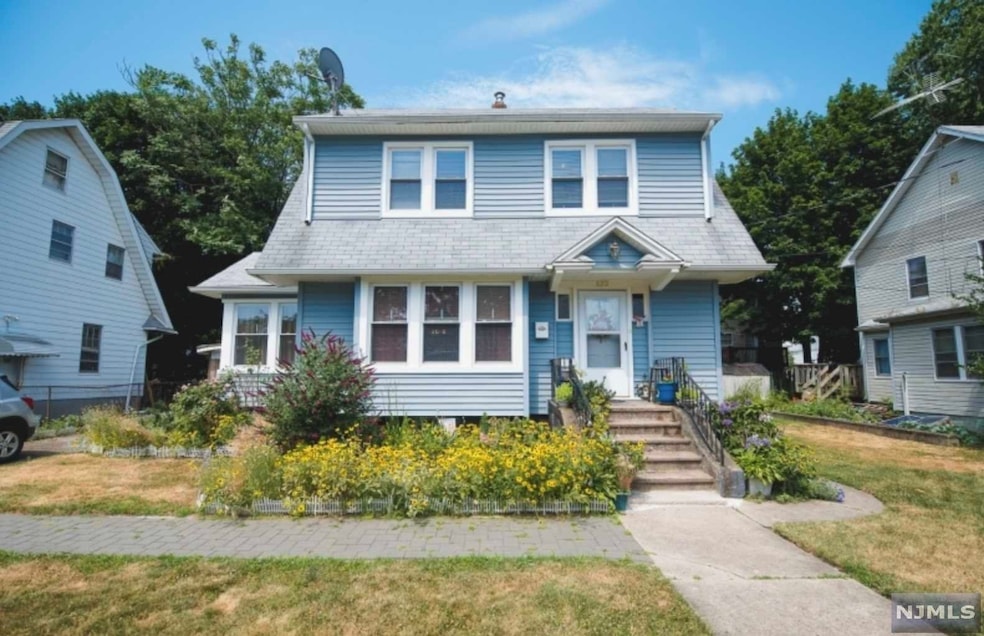 432 E 25th St, Paterson, NJ 07514 - photo 1