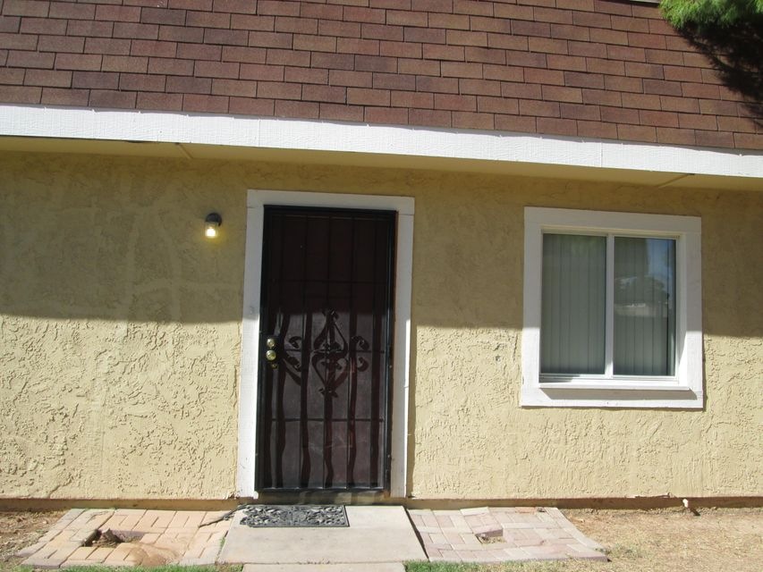ENTRY TO CONDO