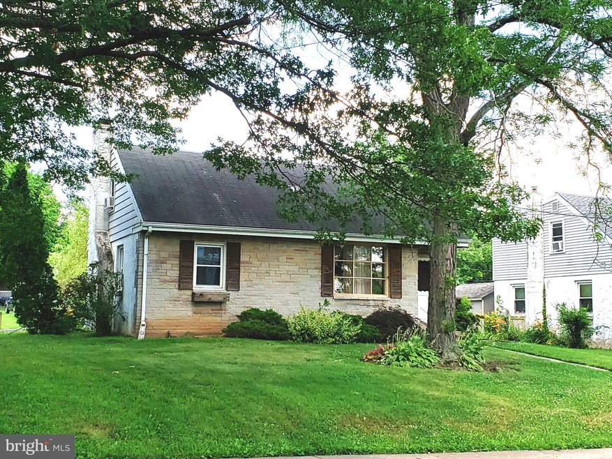 221 Penn Ave, Souderton, PA 18964 - photo 1