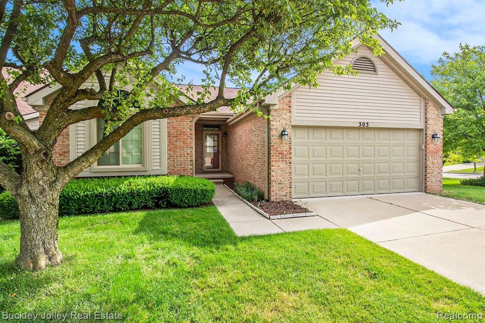 Sold $355,500 • Co-Listing Agent