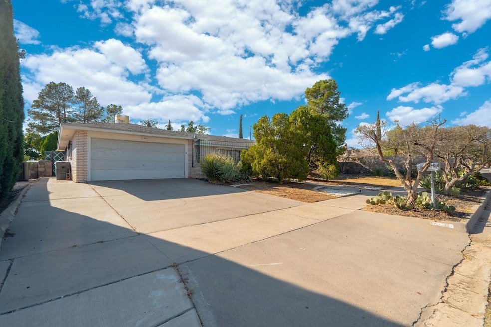 1409 Monte Negro Dr, El Paso, TX 79935 - photo 1